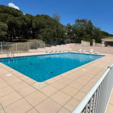 A02 Les Pins Bleus * Sainte-Maxime